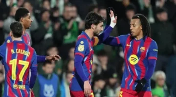 صفقة تبادلية مرتقبة.. ليفربول يستهدف ضم نجم برشلونة لتعويض رحيل الغيني كوناتي